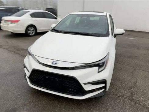Used 2023 Toyota Corolla SE image 5