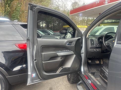 Used 2021 Chevrolet Colorado ZR2 image 8