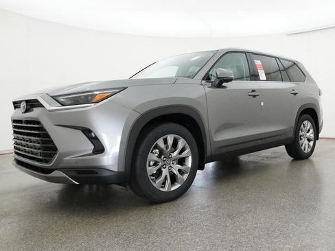 New 2026 Toyota Grand Highlander Limited image 17