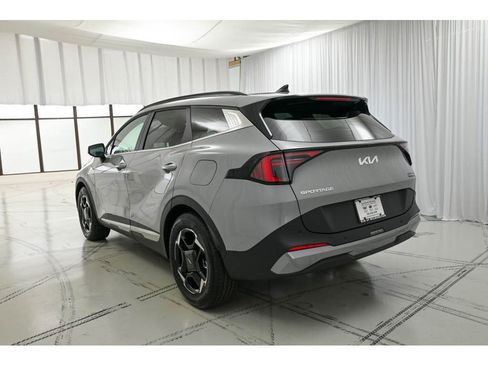 New 2026 Kia Sportage EX w/ EX Panorama Roof Package image 5