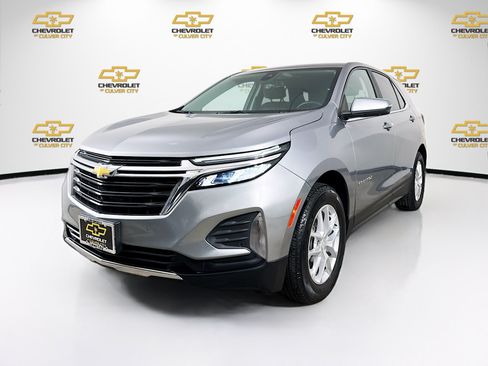 Used 2024 Chevrolet Equinox LT FWD image 3