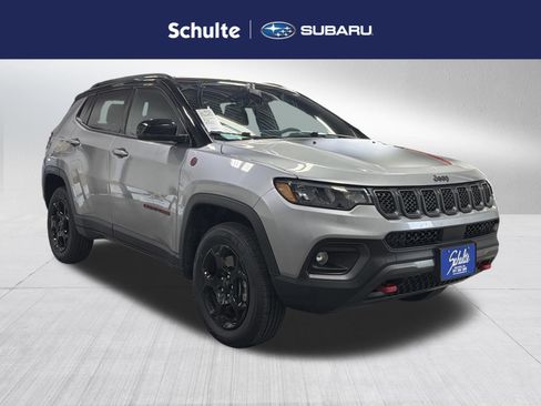 Used 2023 Jeep Compass Trailhawk AWD/4WD image 1