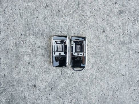 Used 2025 Rolls-Royce Ghost AWD/4WD image 97