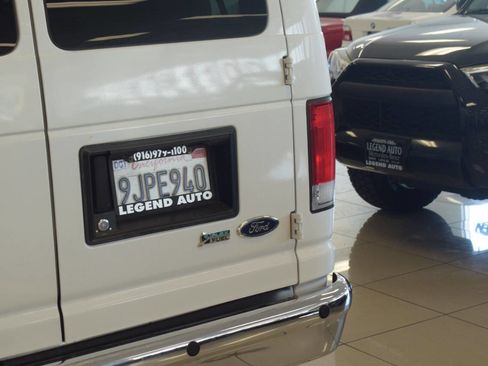 Used 2014 Ford E-350 and Econoline 350 XLT RWD image 33