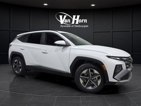 New 2026 Hyundai Tucson SEL image 1