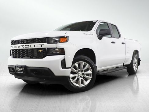 Used 2019 Chevrolet Silverado 1500 Custom w/ Custom Convenience Package image 1