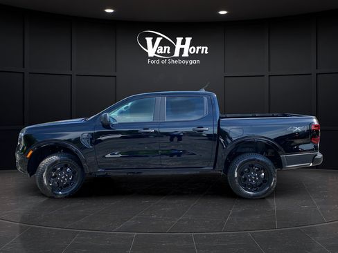 New 2026 Ford Ranger XLT w/ Black Appearance Package AWD/4WD image 4