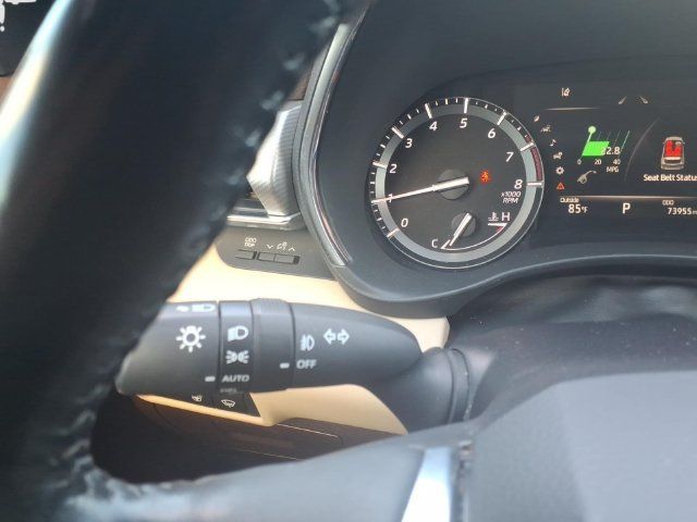 Used 2021 Toyota Highlander Platinum FWD image 26