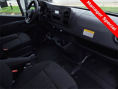 Used 2022 Mercedes-Benz Sprinter 3500 image 18