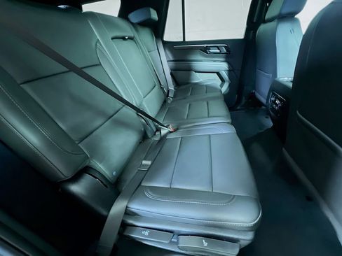 Used 2025 Chevrolet Tahoe Z71 image 21