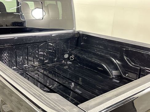 Used 2022 Jeep Gladiator Sport image 21