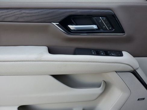 New 2026 GMC Yukon XL Denali w/ Denali Reserve Package image 17