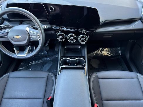 Used 2024 Chevrolet Blazer EV LT AWD/4WD image 15