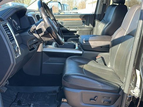 Used 2018 RAM 2500 Laramie w/ Convenience Group image 16