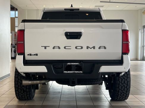 Used 2026 Toyota Tacoma TRD Off-Road w/ TRD Off Road Upgrade Package image 6