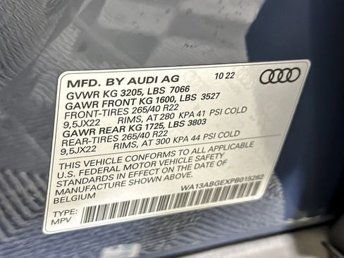 Used 2023 Audi e-tron Prestige w/ Prestige Package image 27