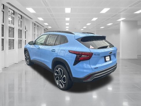 Certified 2024 Chevrolet Trax RS w/ Driver Confidence Package image 7