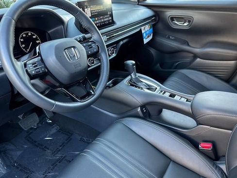 Certified 2024 Honda HR-V EX-L image 11