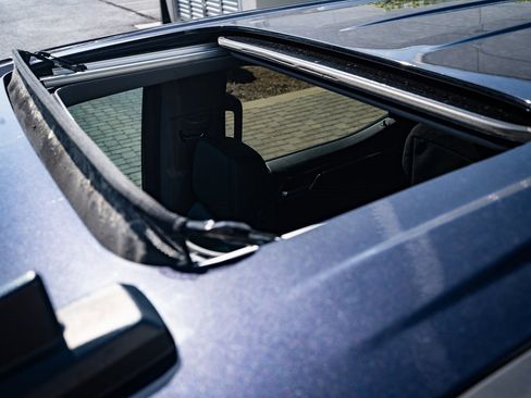 Used 2024 Chevrolet Silverado 1500 LT Trail Boss w/ Convenience Package II image 14