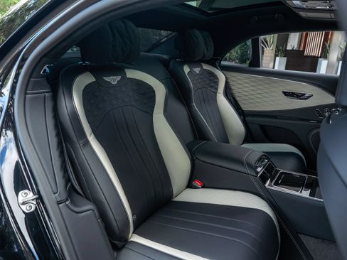 Certified 2024 Bentley Flying Spur S V8 AWD/4WD image 19