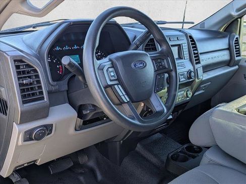 Used 2019 Ford F250 XL w/ STX Appearance Package image 10