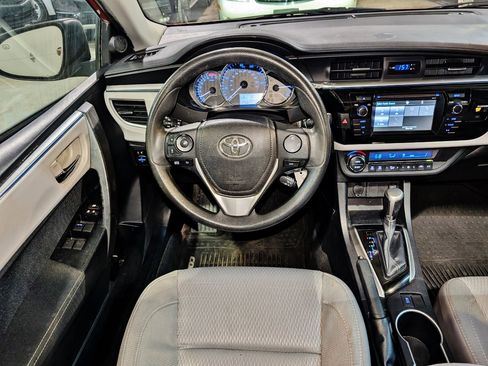 Used 2014 Toyota Corolla LE Premium image 3