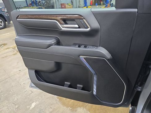 Used 2024 GMC Sierra 1500 SLE AWD/4WD image 27