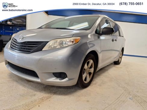 Used 2017 Toyota Sienna L FWD image 11