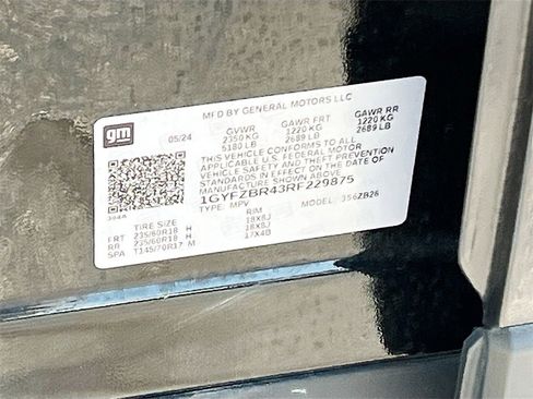 Used 2024 Cadillac XT4 Luxury w/ Cold Weather Package image 32