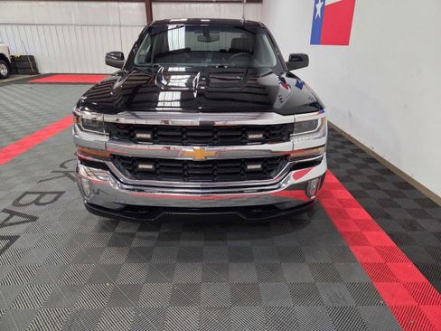 Used 2018 Chevrolet Silverado 1500 LT w/ LT Eassist Package image 17