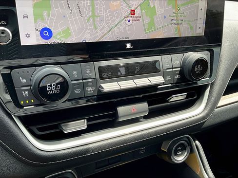 Used 2024 Toyota Grand Highlander AWD Hybrid image 12