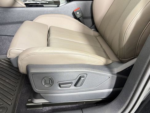 New 2025 Audi Q5 Premium Plus image 11