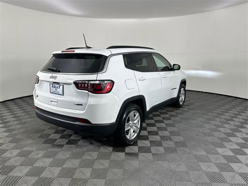 Certified 2022 Jeep Compass Latitude w/ Convenience Group image 9