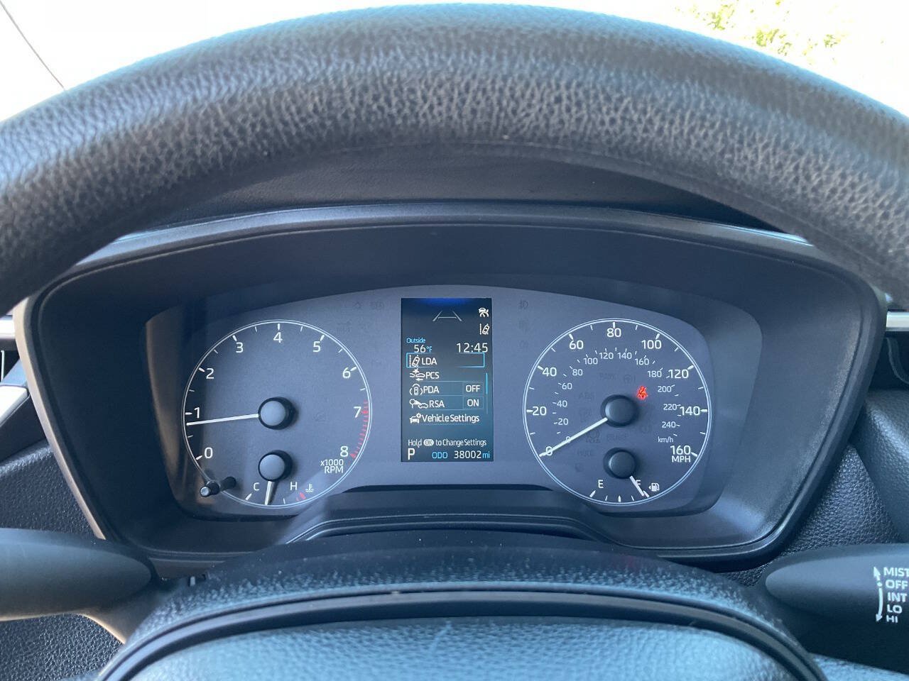 Used 2025 Toyota Corolla LE FWD image 19