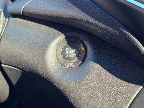 Used 2019 Jeep Cherokee Latitude Plus image 38