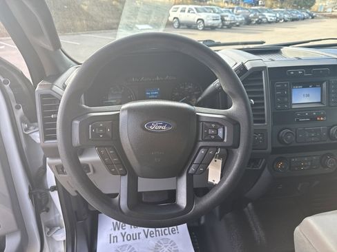 Used 2020 Ford F250 XL w/ Power Equipment Group image 15