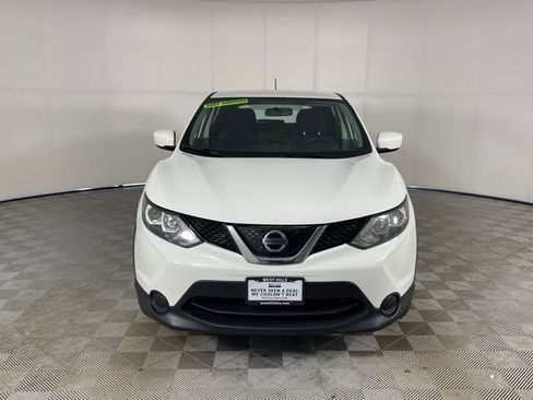 Used 2018 Nissan Rogue Sport S w/ S Appearance Package AWD/4WD image 18