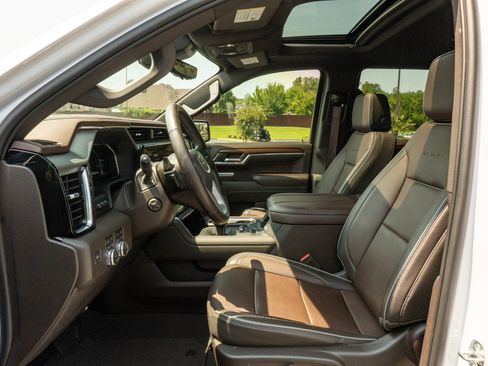 Used 2023 GMC Sierra 1500 Denali w/ Denali Reserve Package AWD/4WD image 12
