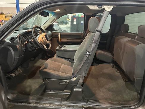 Used 2008 Chevrolet Silverado 1500 LT w/ EZ-Lift Tailgate Package image 11
