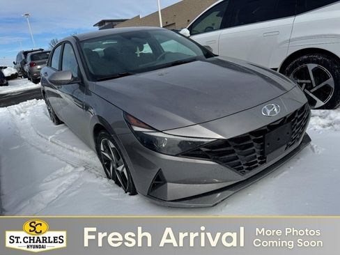 Certified 2023 Hyundai Elantra SEL w/ Convenience Package image 1