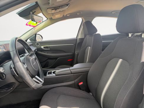 Used 2025 Hyundai Sonata SEL FWD image 9