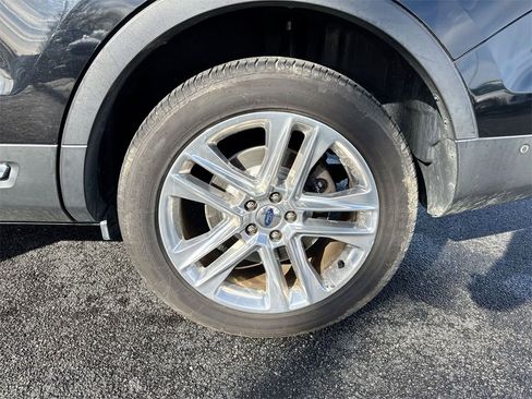 Used 2016 Ford Explorer Limited w/ Equipment Group 301A image 28