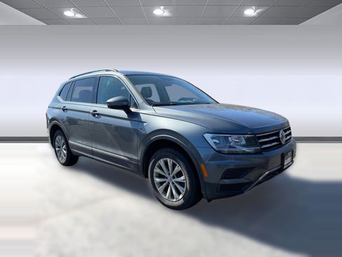 Used 2018 Volkswagen Tiguan SE image 4