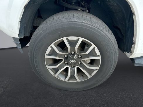 Used 2022 Toyota Tacoma TRD Sport RWD image 10