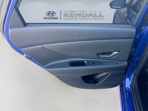 Used 2023 Hyundai Elantra Limited FWD image 22