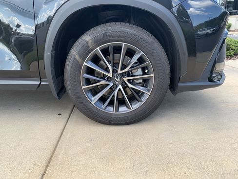 Used 2025 Lexus NX 250 FWD w/ Accessory Package (2T) image 13