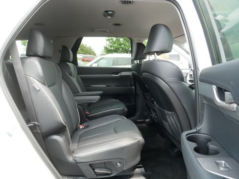 Certified 2025 Hyundai Palisade SEL AWD/4WD image 19