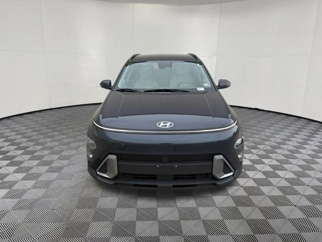 Used 2025 Hyundai Kona SEL AWD/4WD image 12
