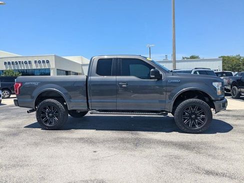 Used 2016 Ford F150 XLT w/ Equipment Group 302A Luxury AWD/4WD image 4