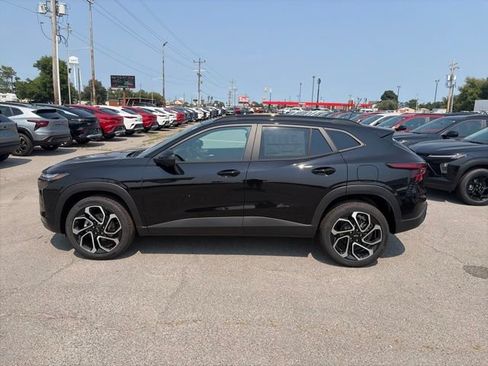 New 2026 Chevrolet Trax RS w/ Driver Confidence Package FWD image 3